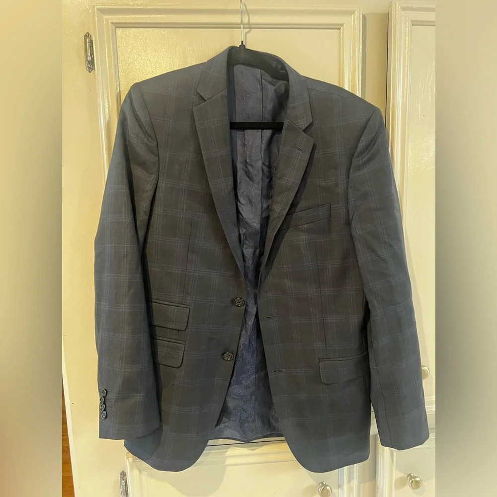 Joseph Abboud Black and Navy Blazer 38R